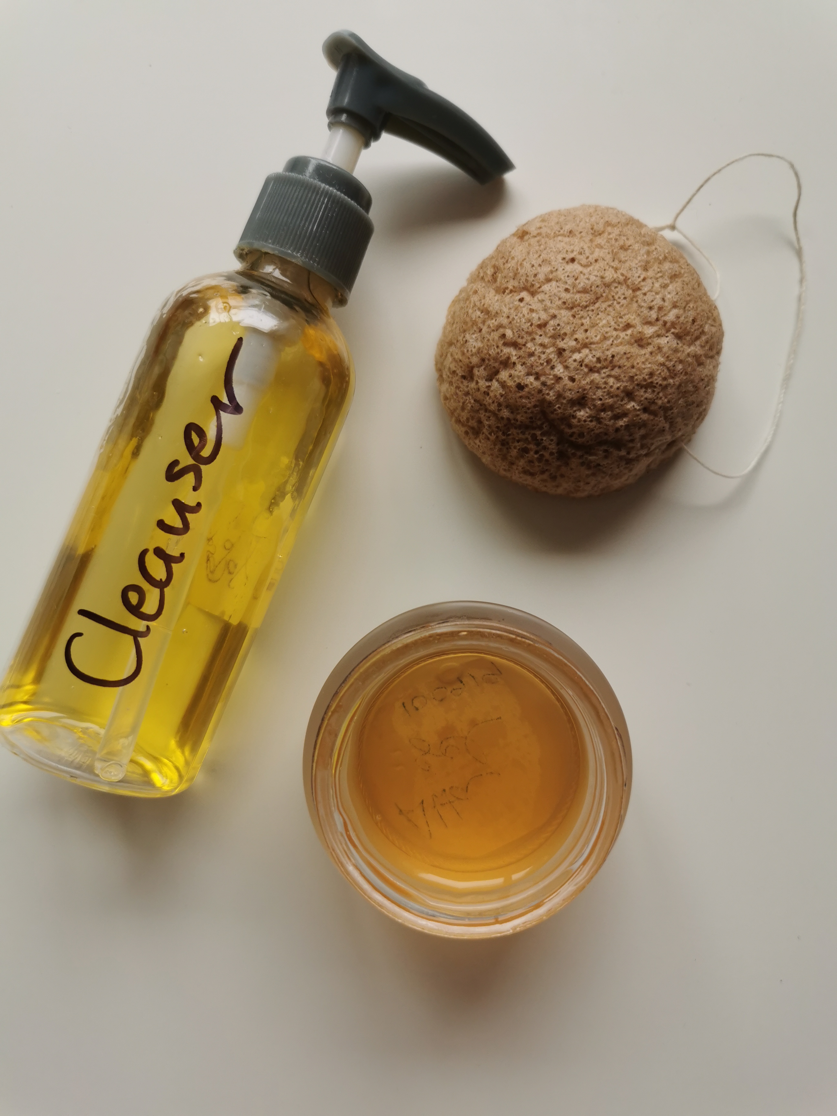 How to Make a Velvety and Simple Face Cleanser WapoBeauty
